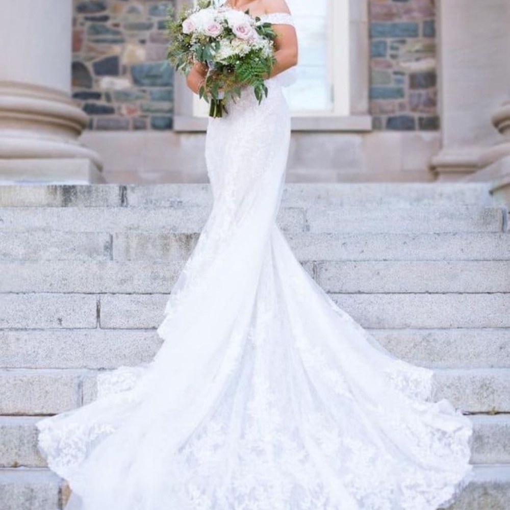 Martina Liana Wedding Gown